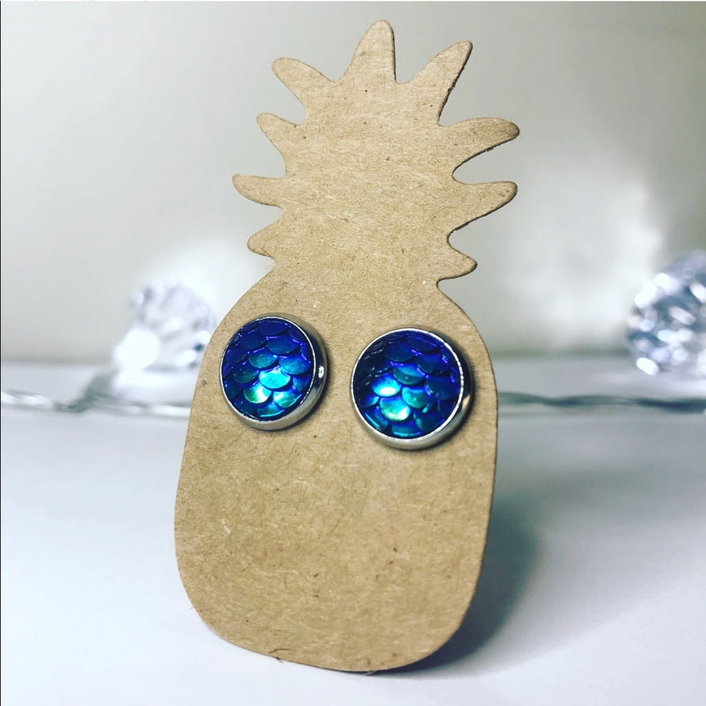 🧜🏼‍♀️Blue mermaid earrings